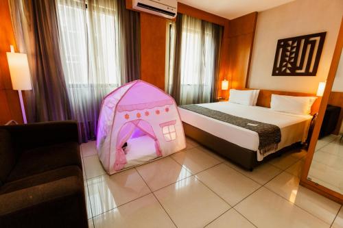 Standard Double Room image 5