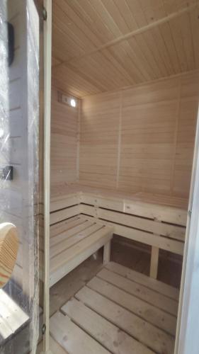 Saun, Stodoła pod Bacówką Zawoja Sauna Jacuzzi (Stodola pod Bacowka Zawoja Sauna Jacuzzi) in Skawica