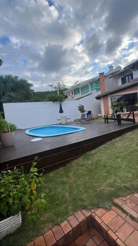 Úszómedence, Casa Praia Brava Florianópolis. (Casa Praia Brava Florianopolis.) in Praia Brava