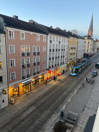 Book a Room in Grunerløkka Oslo Sentrum near Lofthus Samvirkelag Tranen