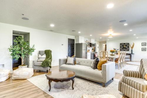 Private Pool and Hot Tub Luxe Unit Near UTA Train! in American Fork