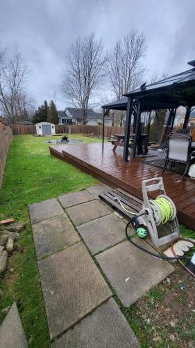 Newly Furnished Modern Apartment in เวลแลนด์ (ON)