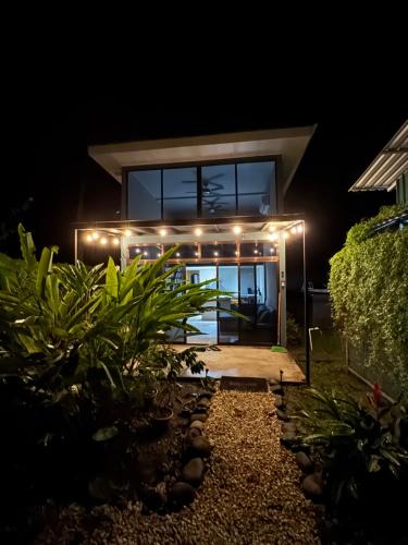 Nani House in Cabuya