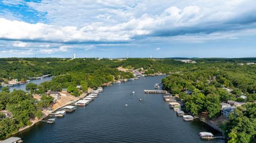 Sunset Beach Resort – Osage Beach, MO
