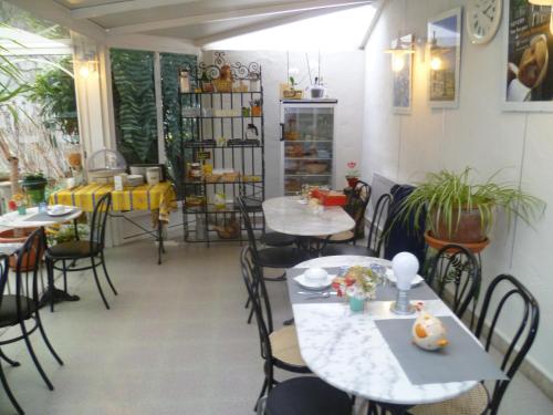 Hôtel Beauséjour - image 3