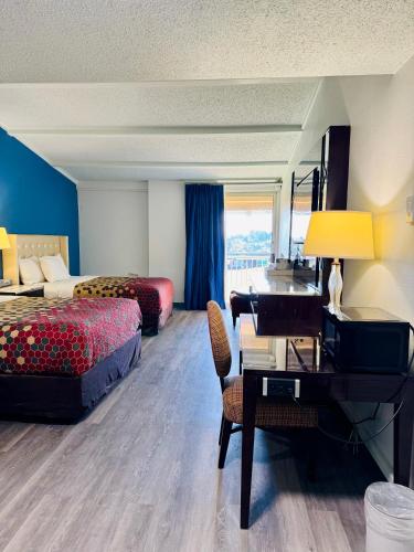 Econo Lodge York - image 6