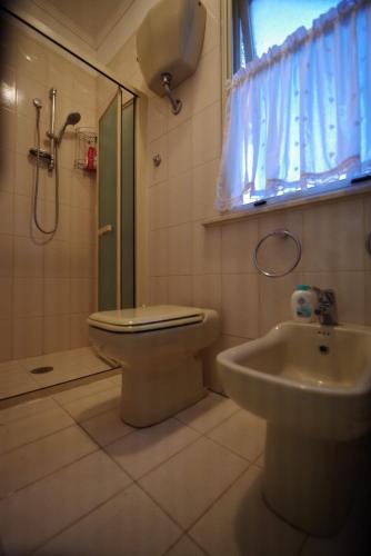 Domus Roma G&R, Rome (photo 7)