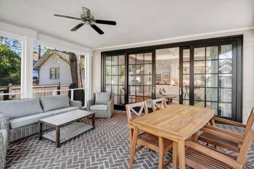 Wyposażenie, The Wren 2 BR 2.5 BA Renovated in Colonial Heights