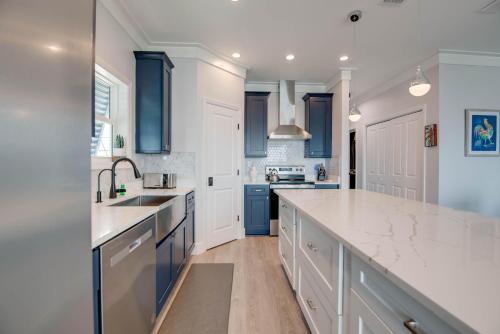 Ritaville - Monthly Rental in Stock Island, USA