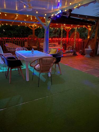 Villa Boheme Chic du Zion in แซ็งตาน
