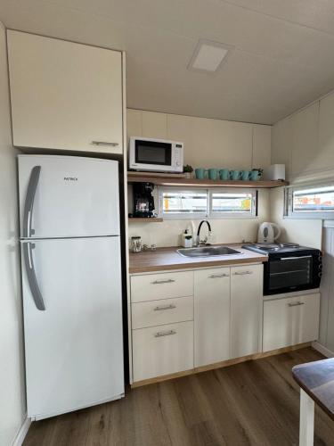 Two-Bedroom House image 7