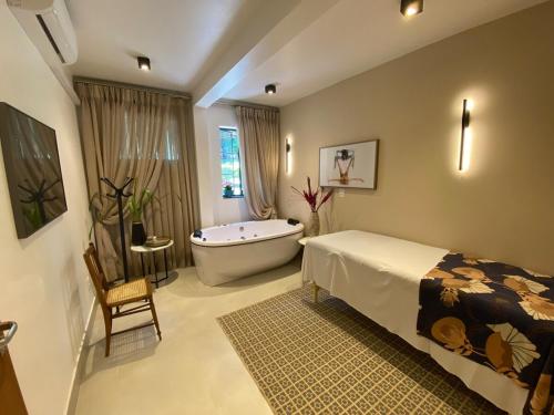 Spa Orgânico Chalé Hidro Cedro Spa Orgânico Chalé Hidro Cedro