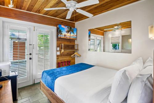 Queen Island Room image 4