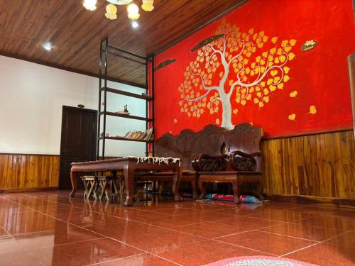 Maophasok river side hotel in Luang Prabang