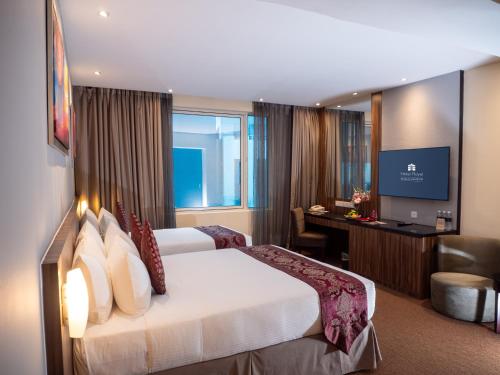 room detail thumbnail 1