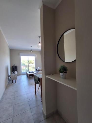 Moderno, neutro y luminoso