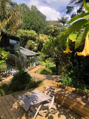 Tranquil Studio in Frankleigh Park