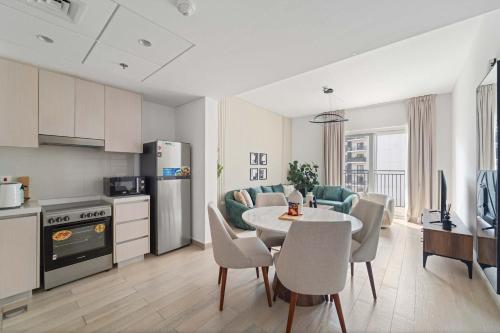 Kitchen, Silkhaus Canalside Studio in Water's Edge Tower in Yas Island