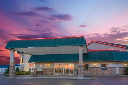 . Super 8 by Wyndham Portage La Prairie MB