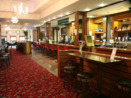 Green Isle Hotel Dublin - image 4