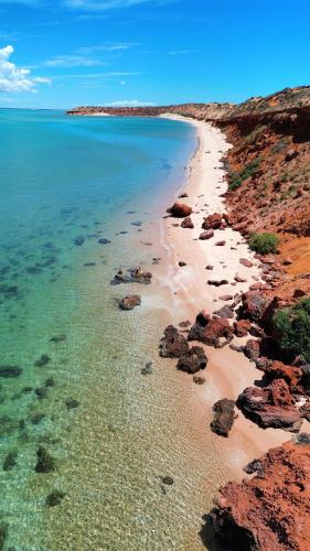 ที่เที่ยวใกล้ที่พัก, ไวลด์ไซท์ บีช ยูนิต (Wildsights Beach Units) in เดนแฮม