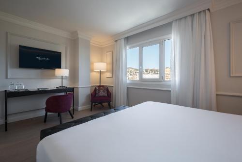 Ohtels San Antón Granada - image 12