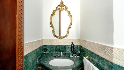 Hotel Al Ponte Dei Sospiri, Венеция (фото 10)