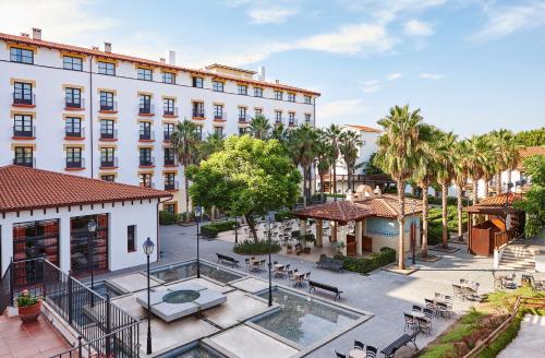 PortAventura Hotel El Paso - Includes PortAventura Park Tickets, Salou bei La Selva del Camp