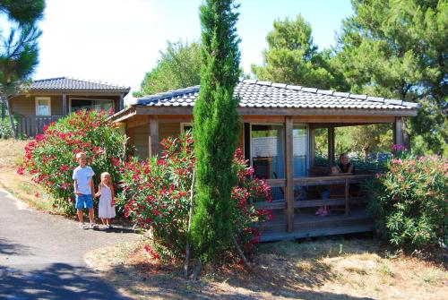 Camping - Agde - Languedoc-Roussillon - Camping Lagrange Grand Bleu Vacances – Résidence Les Pescalunes - Image #1