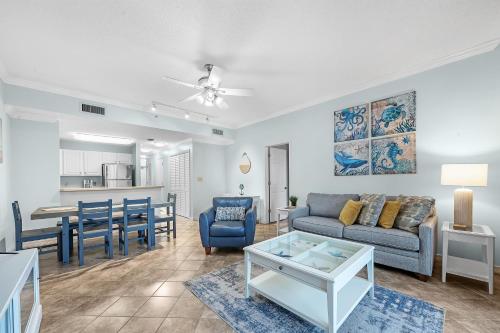 401 Dunes at the end of Fort Morgan Road in ฟอร์ต มอร์แกน