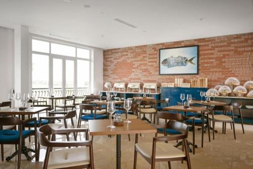 Restaurant, Tuần Châu Resort Hà Nội in Quoc Oai