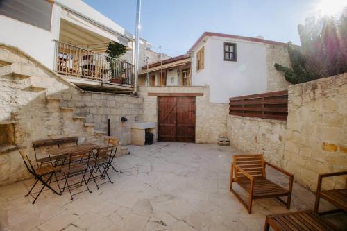 Rustic Elegance in Omodos in 奧莫多斯