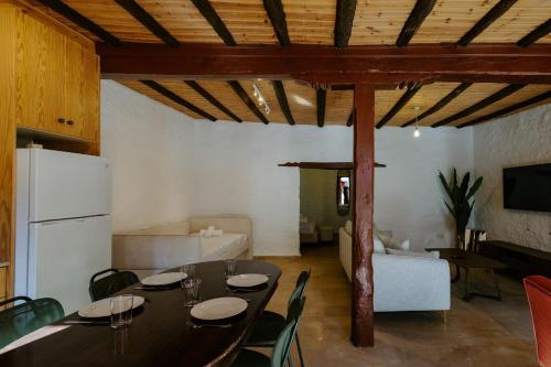 Rustic Elegance in Omodos in 奧莫多斯