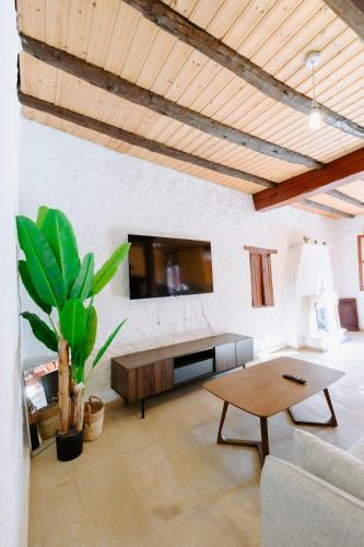 Rustic Elegance in Omodos in 奧莫多斯