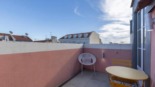 Cosy Apartment in Bairro Alto by LovelyStay, Lisboa