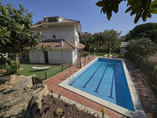 Villa Julia | 14pax. 5' sea & train gîte à louer Club de Golf Llavaneras