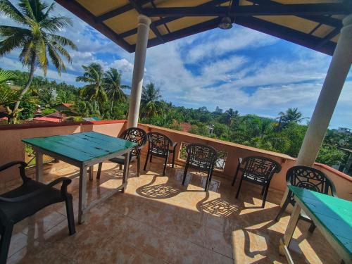 Hill house guest, Mirissa