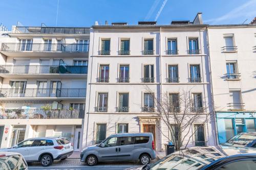 Hotellet från utsidan, Studio lumineux proche Paris Vincennes in Saint Mande