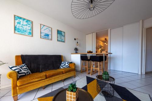 Bassin Bleu - Vue sur le port d'Arcachon