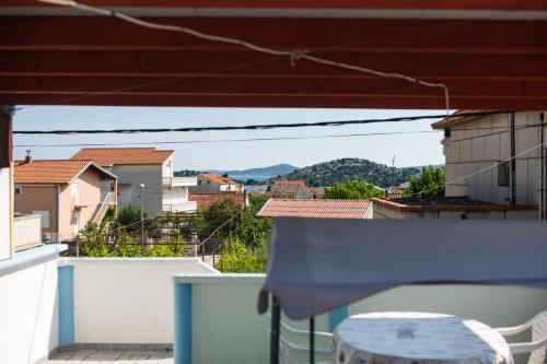 Apartments Den - with pool - image 13