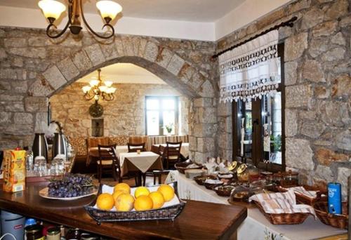 餐廳, Meterizi Guesthouse in 華爾維薩拉哥尼亞斯