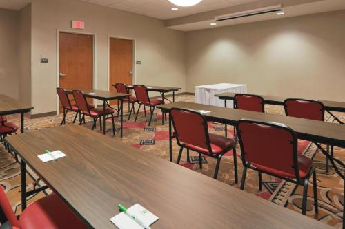 Holiday Inn Carbondale - Conference Center an IHG Hotel - image 19