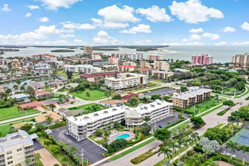 Beach Club 216 - image 6