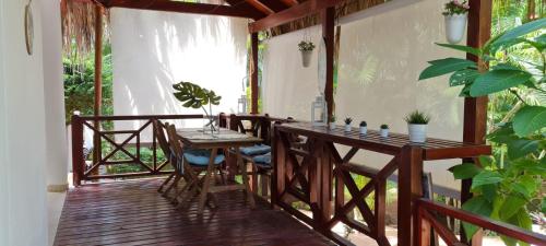 ระเบียง/ชานเรือน, Chalet tropical au cœur de Las Terrenas in เอล เซนโตร