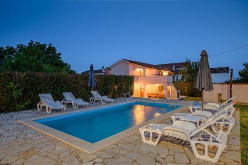 Holiday House Legovich with Private Pool