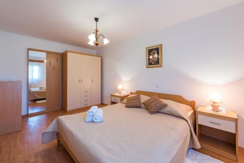 Holiday House Legovich with Private Pool