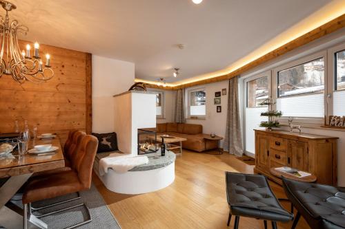 Luxus Ferienwohnung Almhütte