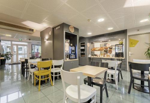 B&B 호텔 Douai Parc des Expos Cuincy - 식음료(F&B)