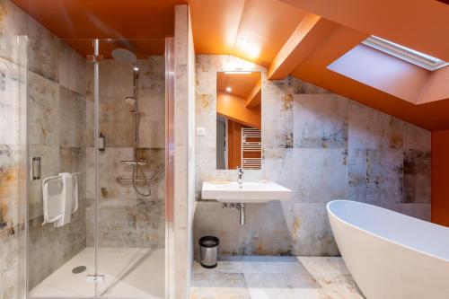 Hotel Le Bois Joli - 샤워실
