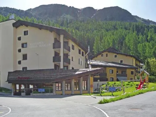 Apartment Residenza Chesa Margun 15-4 by Interhome in Surlej, Schweiz